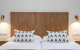 La Siesta De Picasso